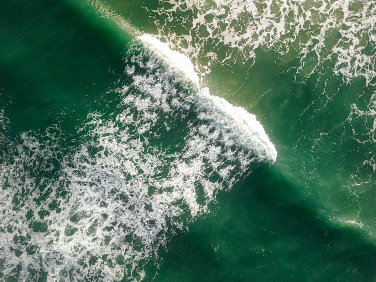 Sea foam and currents seen from above